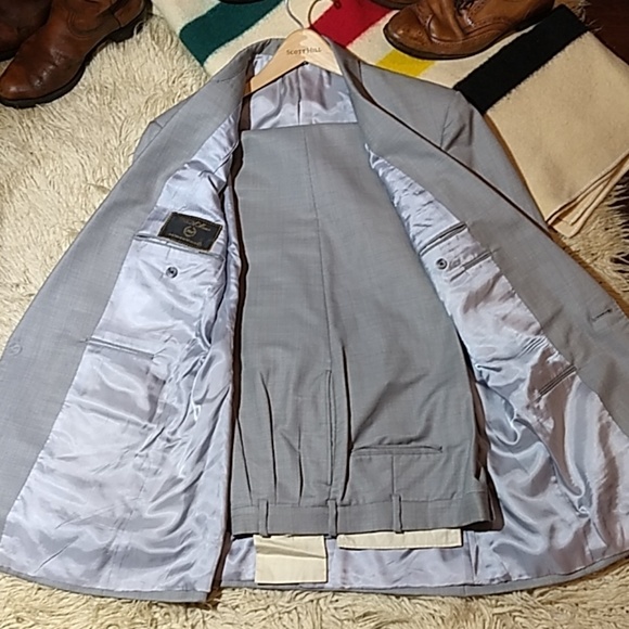 Tom James Bespoke Fila A Mano, Instant Credibility - Picture 3 of 8